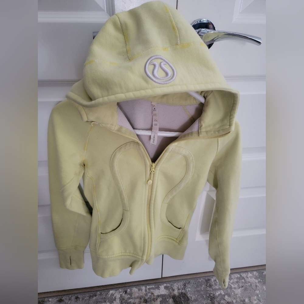 LULULEMON Athletica hoodie